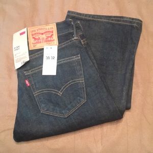 NWT Levi 527 slim bootcut jeans 30x32